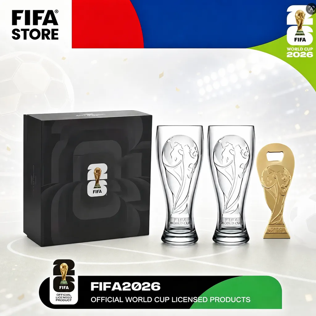 Juego de copas de cristal con forma de trofeo del Mundial 2026™ y abridor de botellas dorado – Caja de regalo para coleccionistas